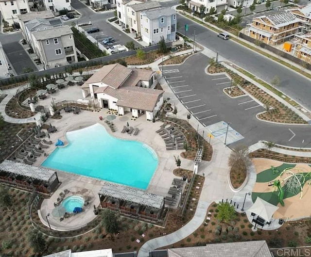 791 Cornelia Way, Rancho Mission Viejo, CA 92694 - aerial view of a pool area