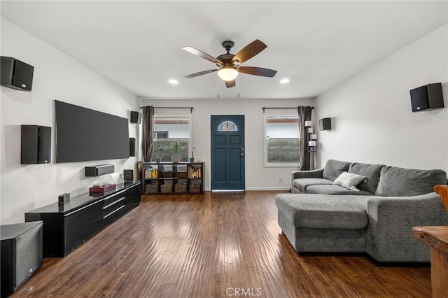 living room with dark wood-style floors, recessed lighting, baseboards, and ceiling fan