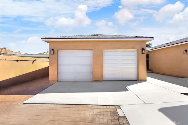 view of detached garage