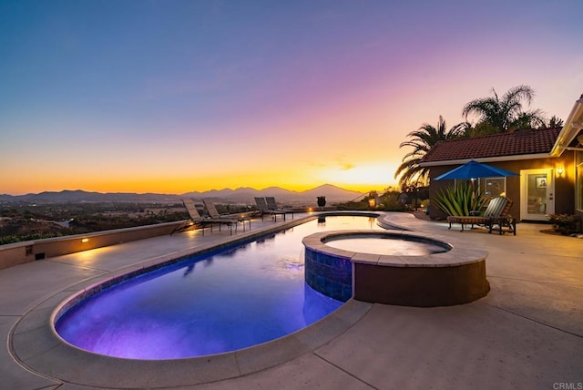 1185 Cedar Summit Dr, Ramona, CA 92065 - view of swimming pool with a patio area, a pool with connected hot tub, and a mountain view