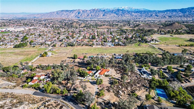 bird's eye view featuring a mountain view