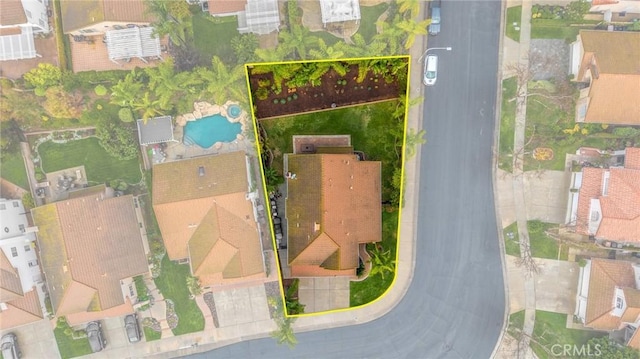 birds eye view of property featuring a residential view