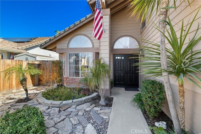 entrance to property with fence