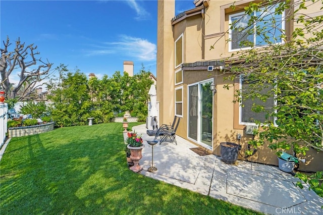 view of yard with a patio