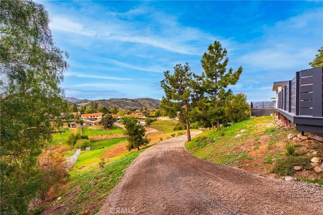 view of property's community featuring a mountain view