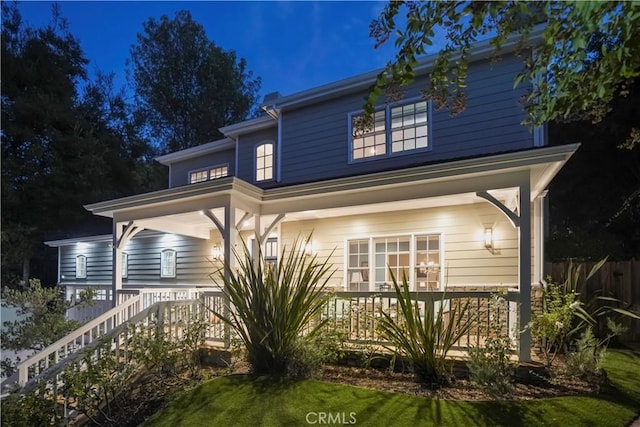 view of front of house featuring a porch