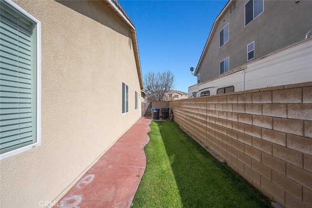 view of yard featuring fence