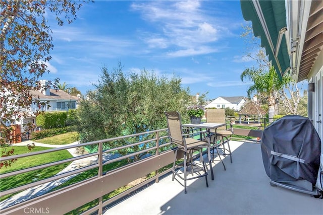 balcony with a grill