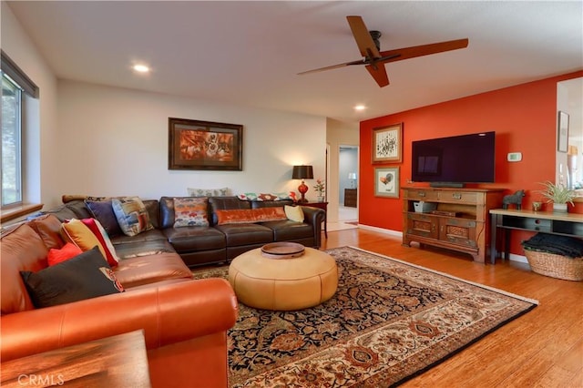 living room with recessed lighting, baseboards, wood finished floors, and ceiling fan