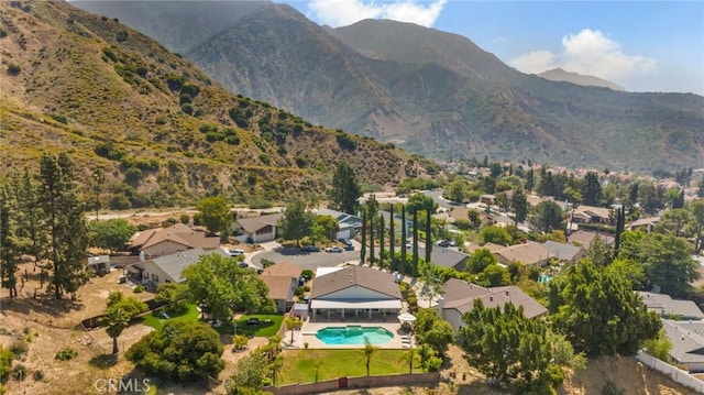 bird's eye view featuring a mountain view