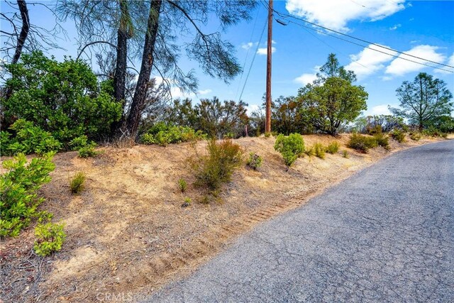 12220 Cerrito Dr, Clearlake Oaks, CA 95423