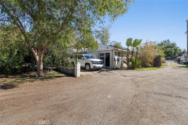 view of front of home featuring driveway