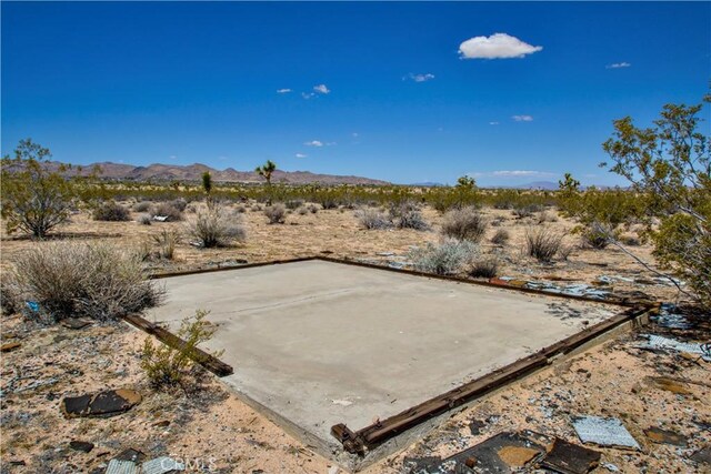 888 Lucky Ln, Landers, CA 92285