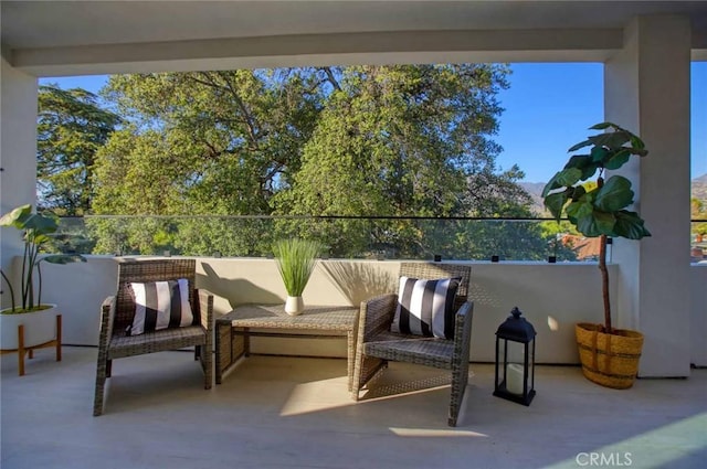 view of patio / terrace featuring an outdoor hangout area