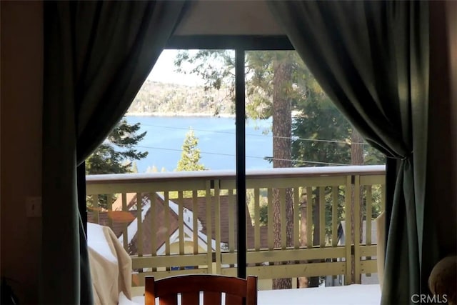 534 Dover Ct, Lake Arrowhead, CA 92352 - water view