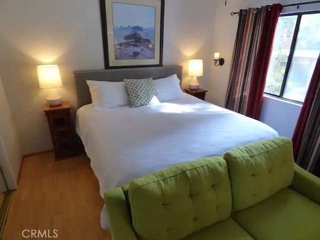 534 Dover Ct, Lake Arrowhead, CA 92352 - bedroom featuring wood finished floors
