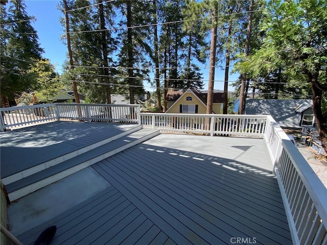 534 Dover Ct, Lake Arrowhead, CA 92352 - view of deck