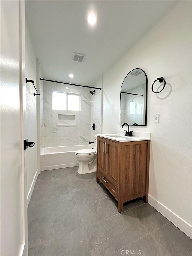 full bath featuring visible vents, tub / shower combination, baseboards, toilet, and vanity