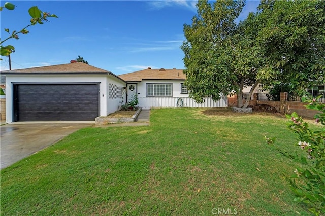 ranch-style home with fence, driveway, stucco siding, a front lawn, and a garage