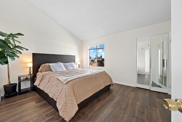 471 S Lincoln Ave, El Cajon, CA 92020 - bedroom featuring vaulted ceiling, baseboards, and dark wood finished floors