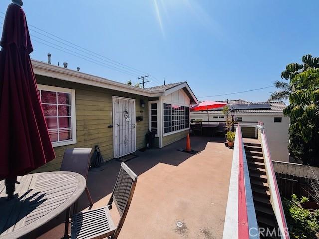 1864 Raymond Ave Unit 4, Signal Hill, CA 90755 - view of patio / terrace