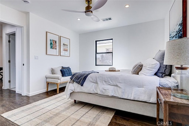 bedroom featuring visible vents, recessed lighting, baseboards, and wood finished floors