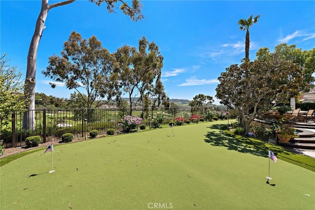 10 Corte Vizcaya, San Clemente, CA 92673 - view of community featuring a putting area