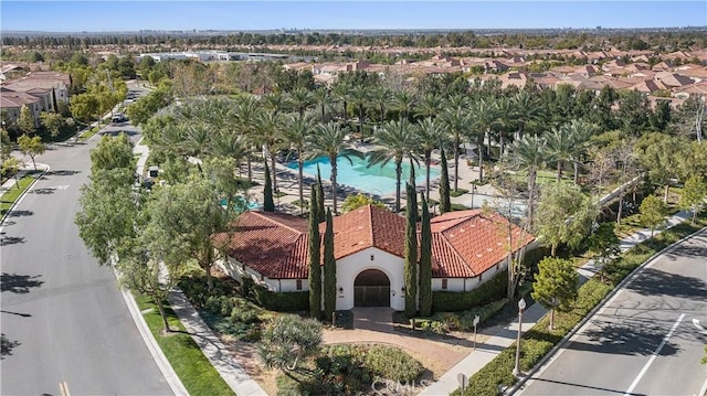 bird's eye view with a residential view