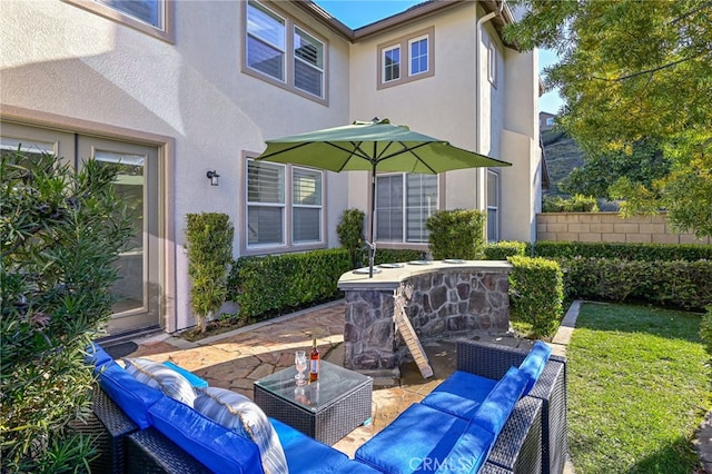 view of patio featuring an outdoor hangout area