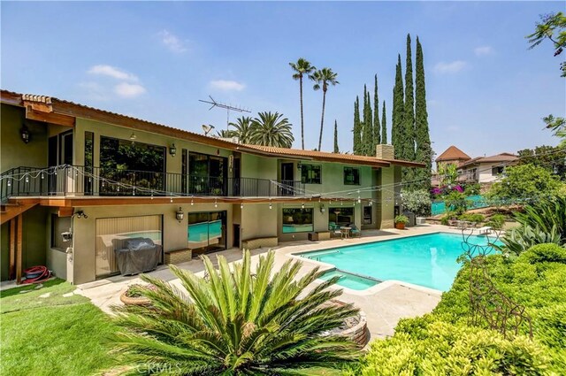 1471 Rosehill, Redlands, CA 92373 - view of pool with a patio and a pool with connected hot tub