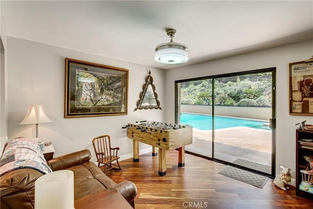 1471 Rosehill, Redlands, CA 92373 - living area featuring wood finished floors and baseboards
