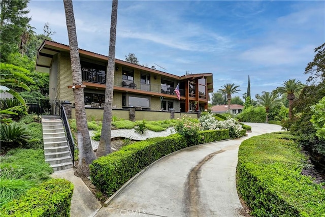 1471 Rosehill, Redlands, CA 92373 - view of property's community with stairway