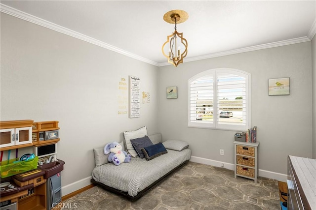 bedroom featuring baseboards, an inviting chandelier, and crown molding