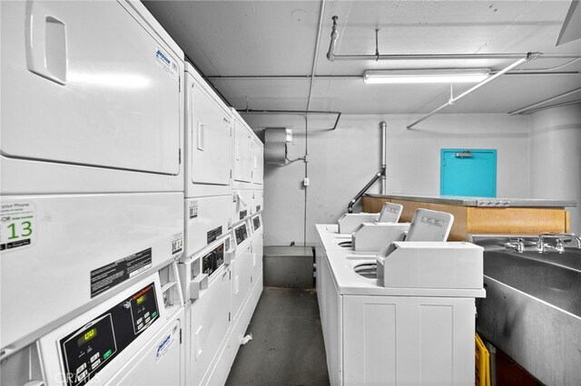 100 Atlantic Ave Unit 205, Long Beach, CA 90802 - community laundry with stacked washer / drying machine and washer and dryer