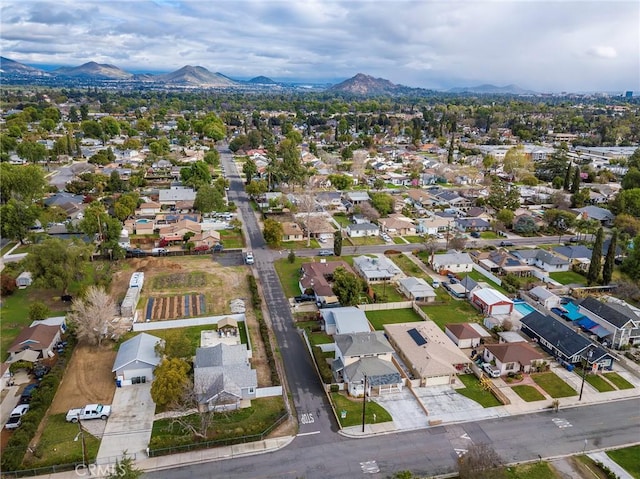 bird's eye view featuring a residential view and a mountain view