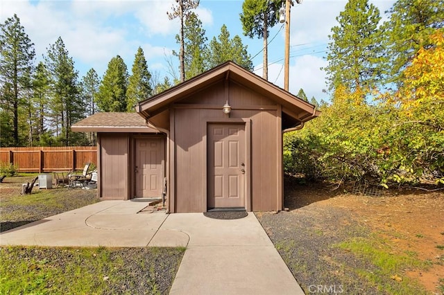 13725 Nimshew Rd, Magalia, CA 95954 - view of outdoor structure featuring fence