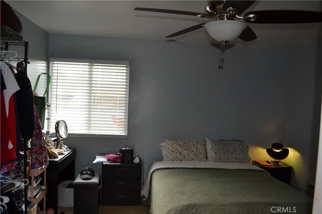 bedroom with a ceiling fan