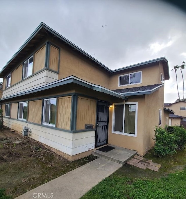 view of front of property with stucco siding