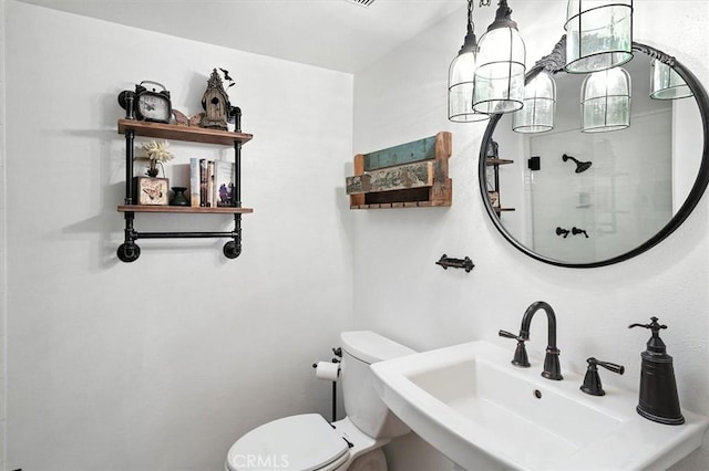 23461 Darcy Ln, Newhall, CA 91321 - bathroom with a sink and a shower