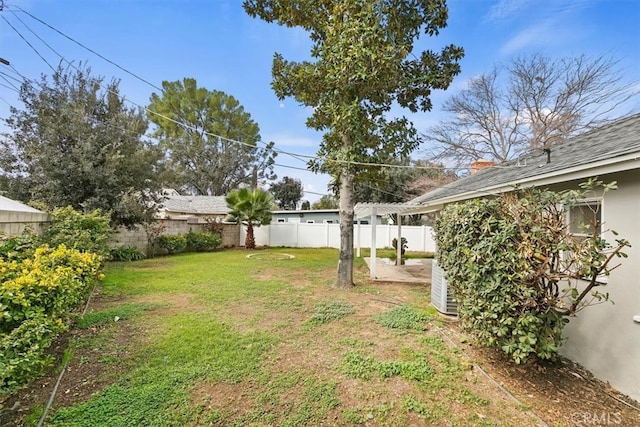 view of yard featuring a fenced backyard