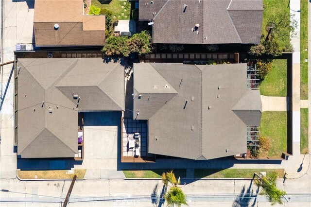274 Grand Ave, Long Beach, CA 90803 - drone / aerial view