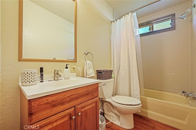 22292 N Tuolumne Rd, Twain Harte, CA 95383 - bathroom featuring vanity, shower / tub combo, toilet, and wood finished floors
