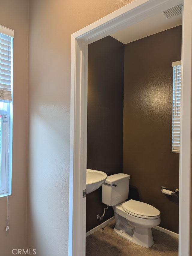 9770 Winterberry Dr, Riverside, CA 92803 - photo 8