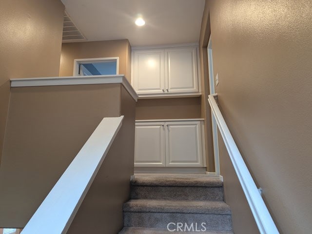 9770 Winterberry Dr, Riverside, CA 92803 - photo 12