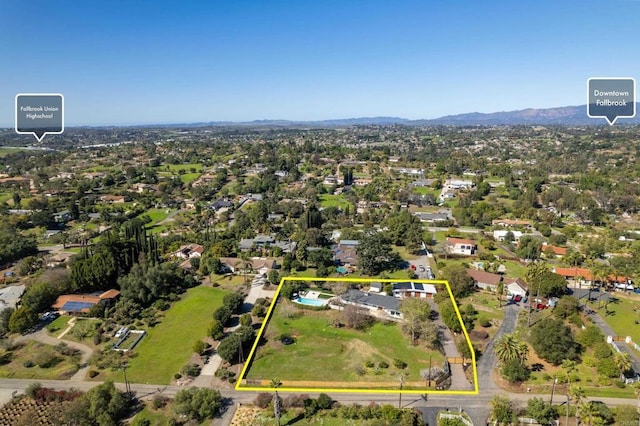 1743 Green Briar Cir, Fallbrook, CA 92028 - aerial view of property and surrounding area with property boundaries highlighted and mountains