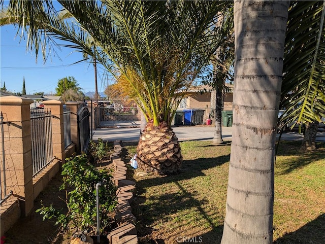 view of yard with fence