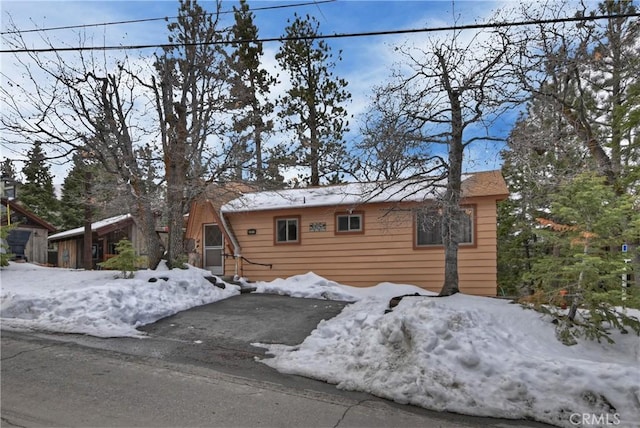 view of front of home