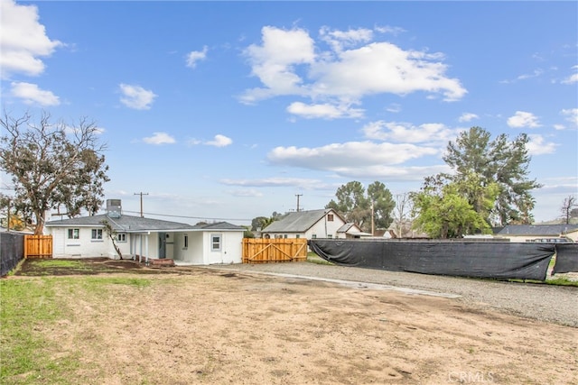 view of yard with fence