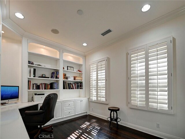 office area featuring recessed lighting, visible vents, dark wood-type flooring, crown molding, and baseboards