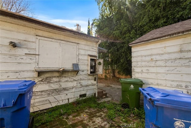 view of property exterior
